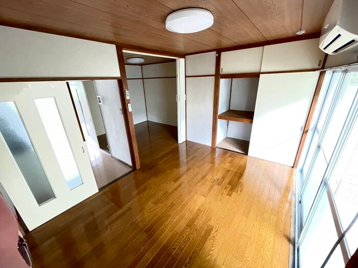 物件内観写真7　(居室)