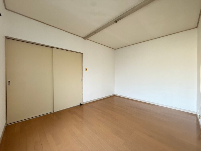 物件内観写真5　(居室)