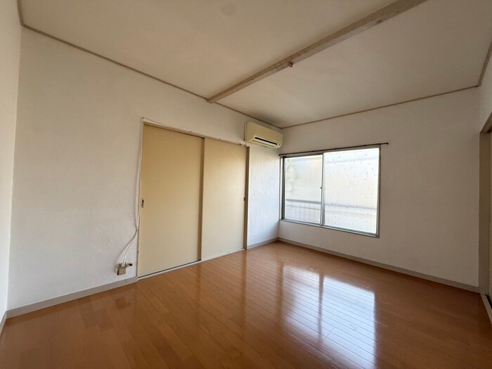 物件内観写真6　(居室)