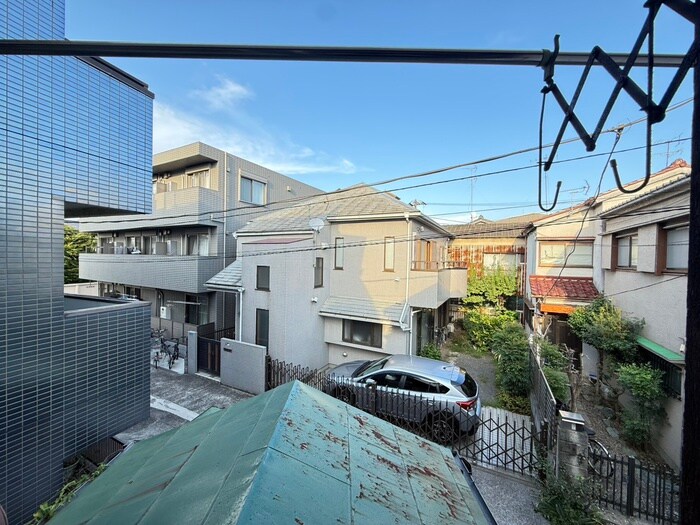 物件内観写真18　(室内からの展望)