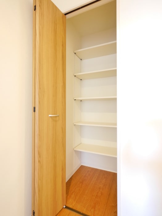 物件内観写真11　(収納)