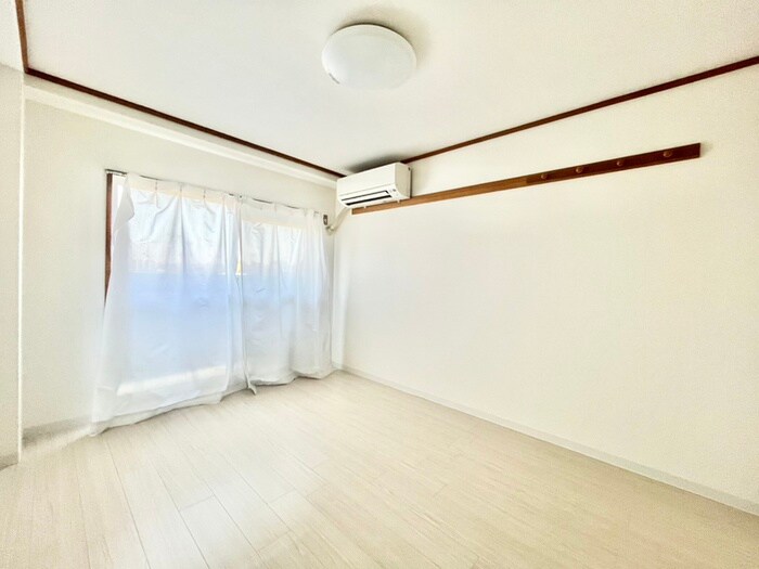 物件内観写真10　(居室)