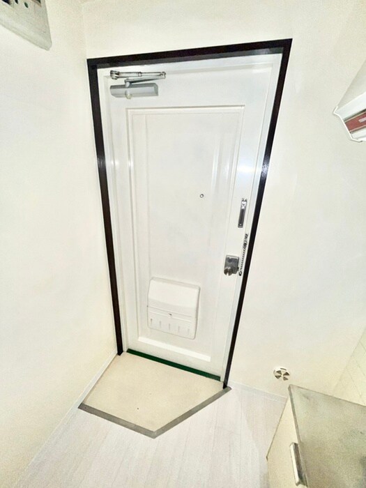 物件内観写真19　(玄関)