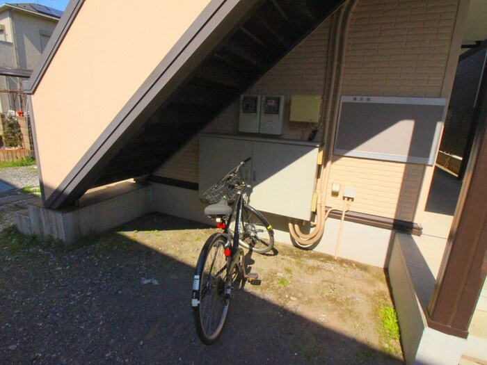 物件外観写真6　(駐輪場)