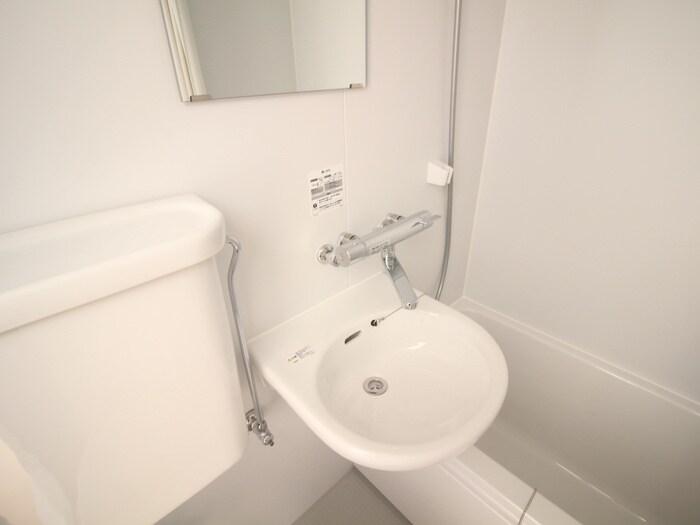 物件内観写真11　(洗面)