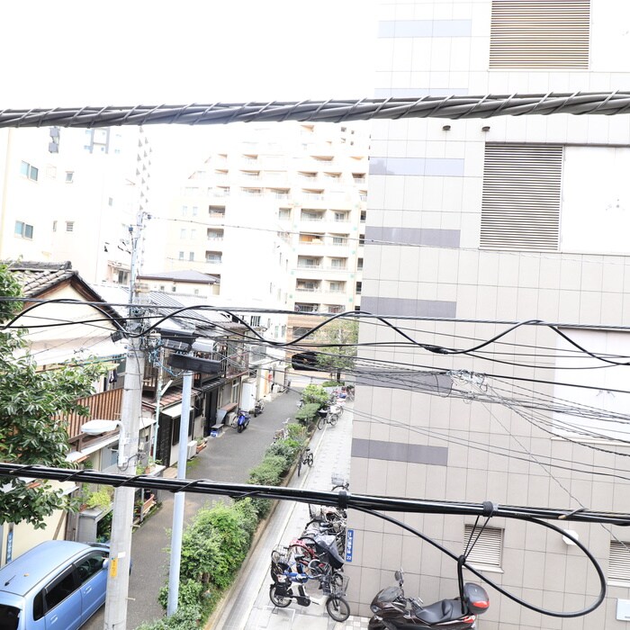 物件内観写真21　(室内からの展望)