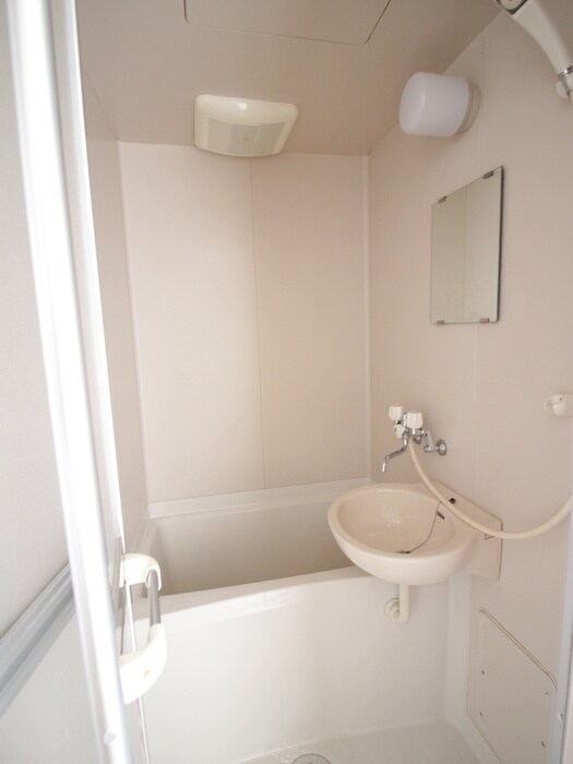 物件内観写真10　(バス／シャワールーム等)