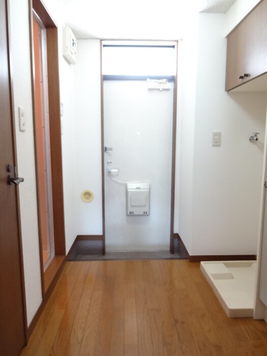 物件内観写真13　(廊下)