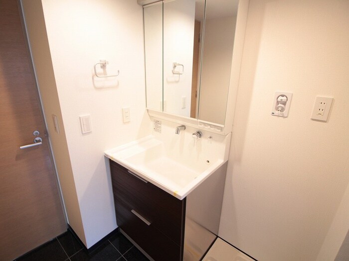 物件内観写真10　(洗面)