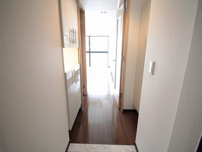 物件内観写真22　(廊下)