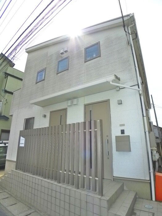 物件外観写真2　(外観写真)