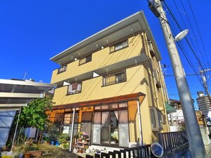 パ－ク・サイト山内外観写真