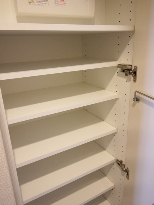 物件内観写真11　(収納)