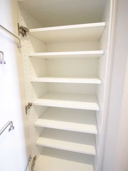 物件内観写真13　(靴箱)