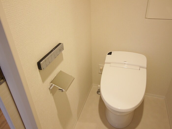 物件内観写真14　(トイレ)