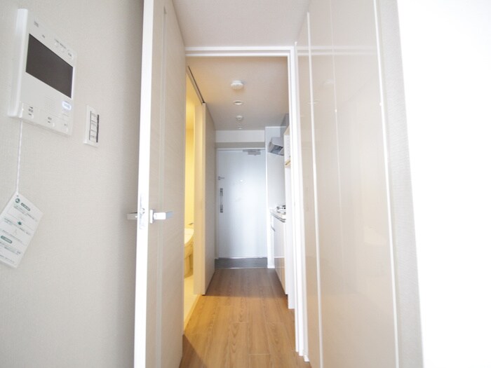 物件内観写真15　(廊下)