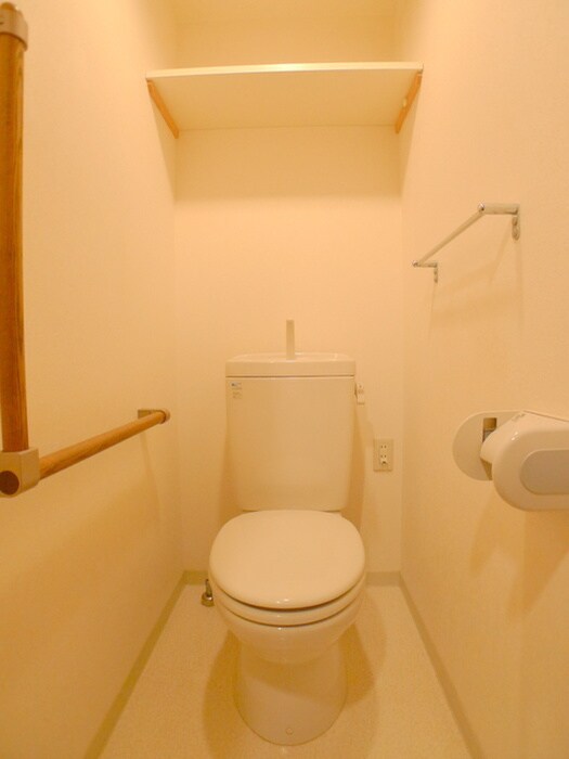 物件内観写真10　(トイレ)