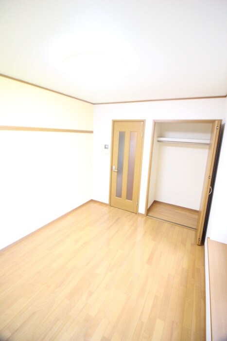 物件内観写真8　(居室)