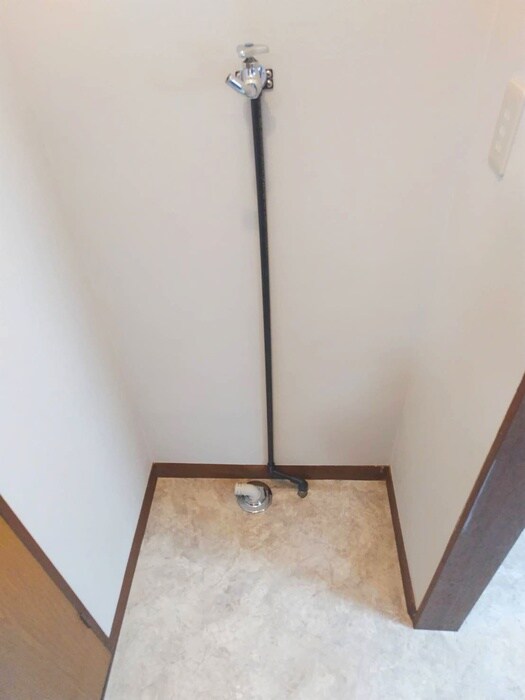 物件内観写真19　(洗濯機置場)