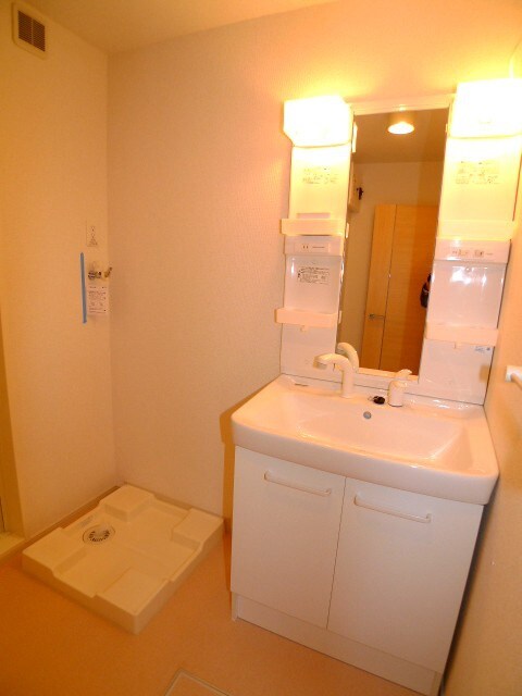 物件内観写真9　(洗面)