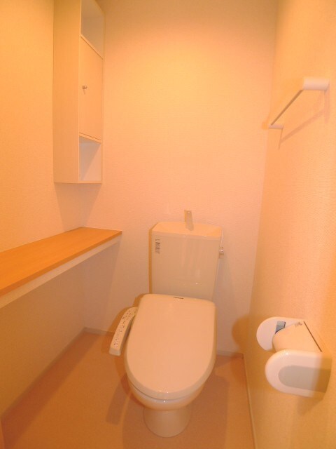 物件内観写真11　(トイレ)