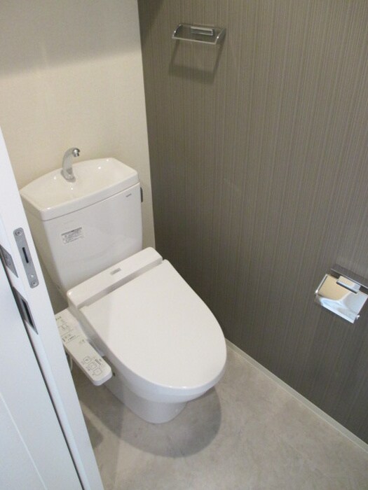 物件内観写真13　(トイレ)