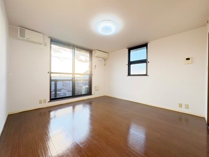 物件内観写真9　(居室)