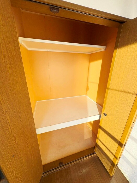 物件内観写真13　(収納)