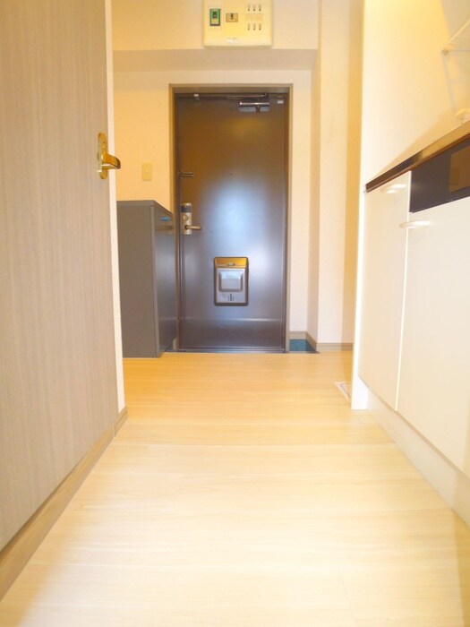 物件内観写真20　(廊下)