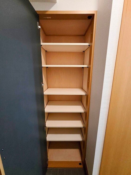 物件内観写真14　(靴箱)