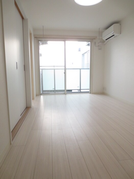 物件内観写真12　(居室)