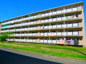 ビレッジハウス上尾向原2号棟外観写真
