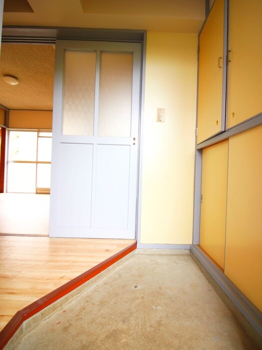 物件内観写真22　(玄関)