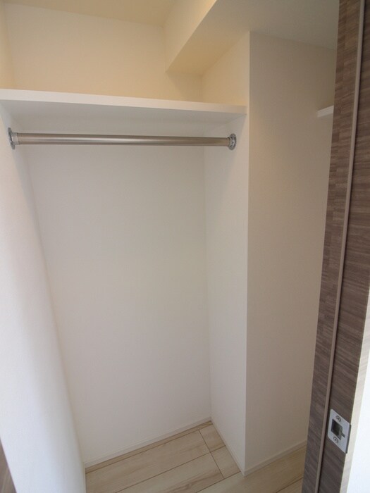 物件内観写真13　(収納)