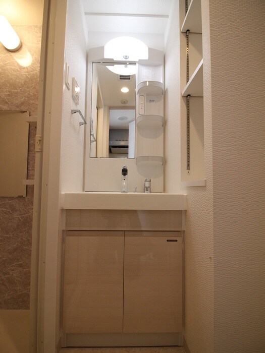 物件内観写真13　(洗面)