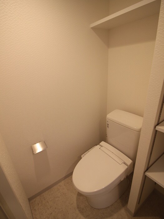 物件内観写真14　(トイレ)