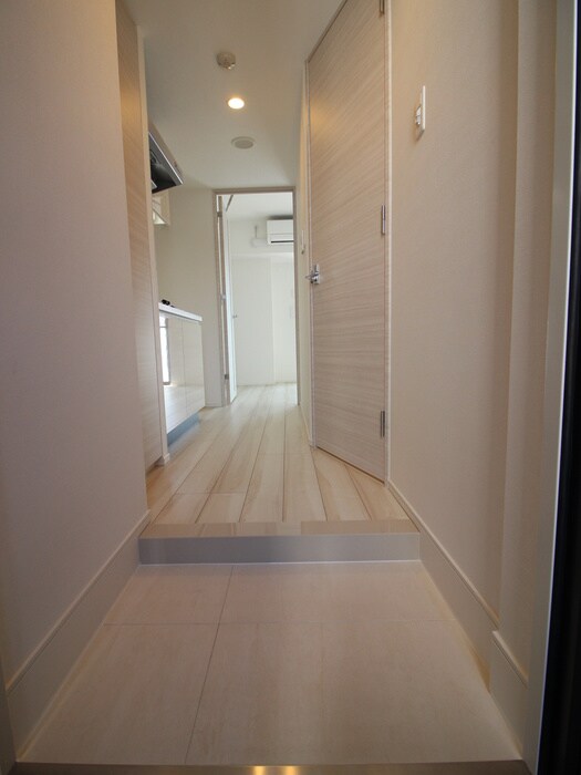 物件内観写真17　(玄関)