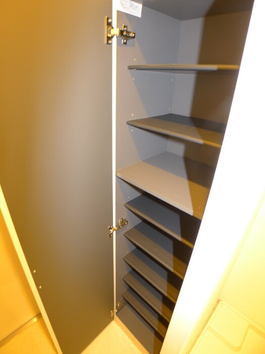 物件内観写真17　(靴箱)