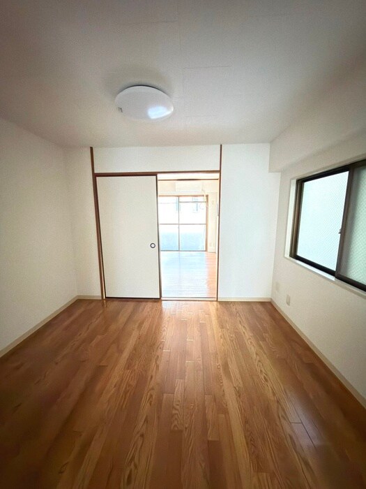 物件内観写真19　(居室)