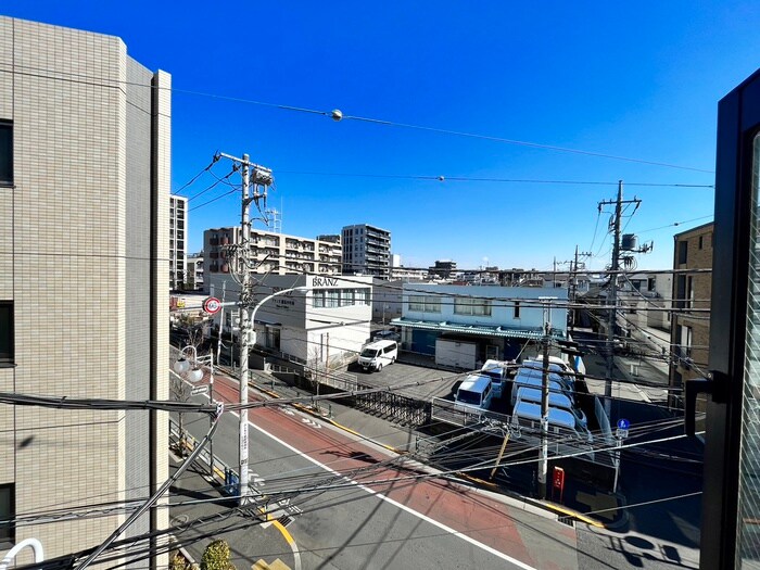 物件内観写真16　(室内からの展望)