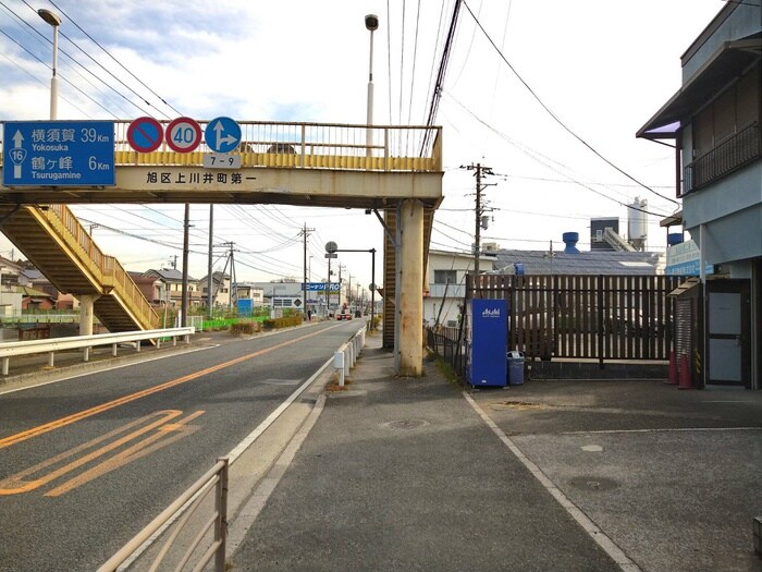 上川井店舗の物件外観写真