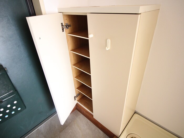 物件内観写真12　(靴箱)