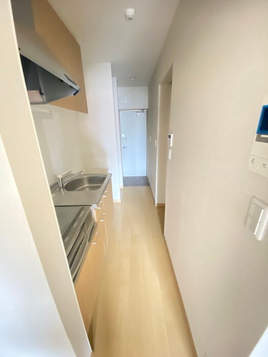 物件内観写真14　(廊下)