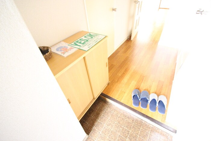 物件内観写真8　(靴箱)