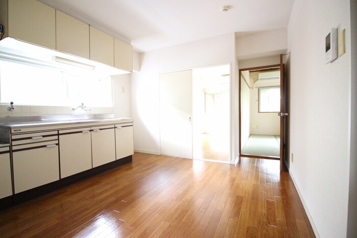 物件内観写真10　(内観写真)