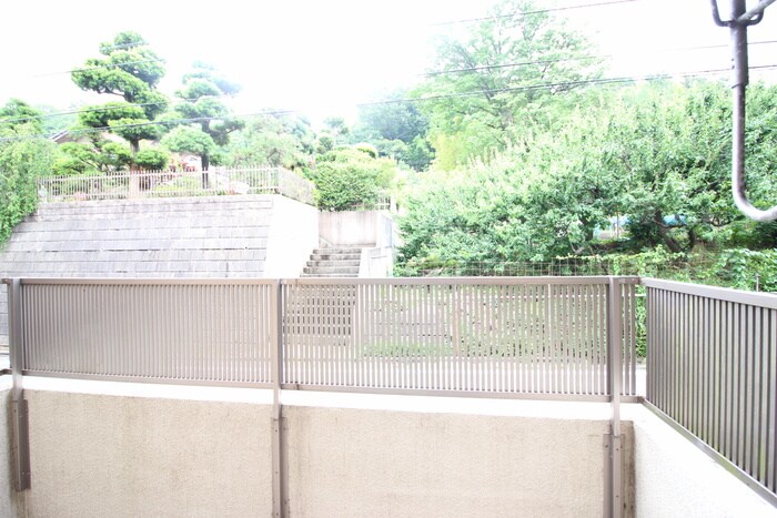 物件内観写真20　(室内からの展望)