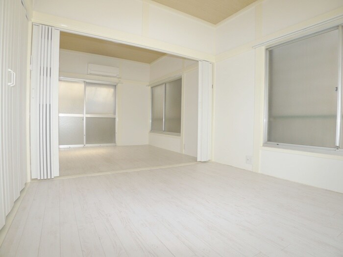 北千住川田貸家の居室