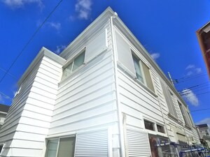 ホワイトベース外観写真