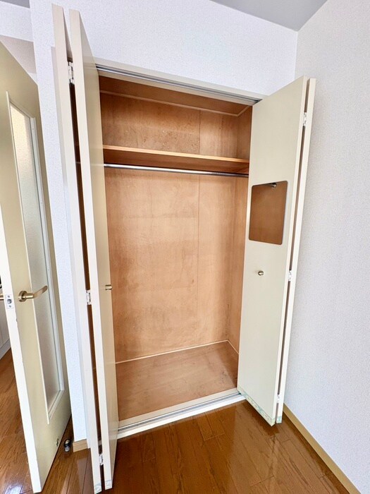 物件内観写真12　(収納)