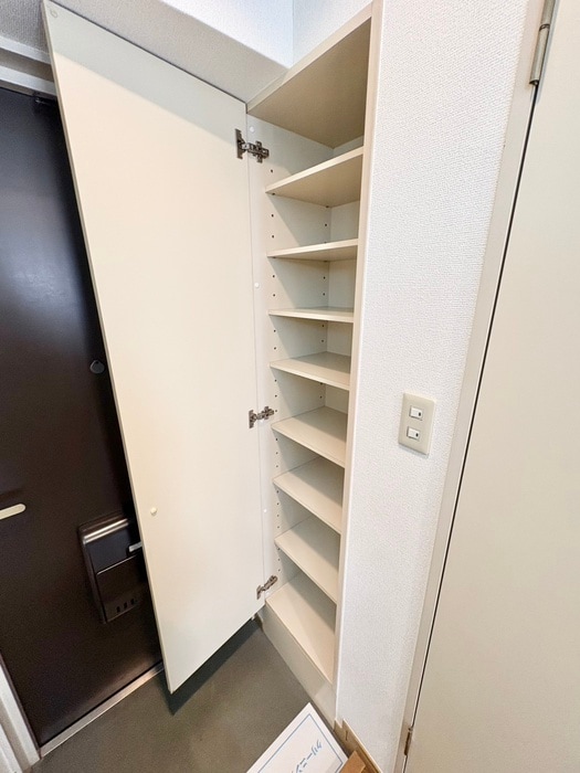 物件内観写真15　(靴箱)